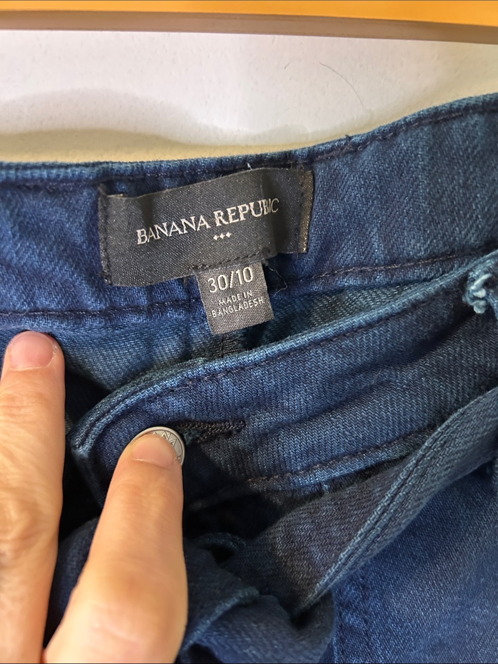 142. Banana Republic Navy High-Waist Tie-Belt Shorts - Picture 2 of 2